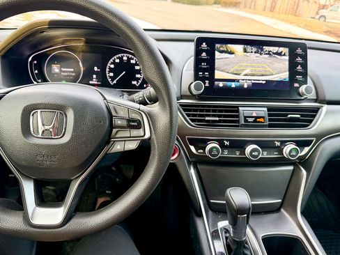 Used 2022 Honda Accord LX image 22
