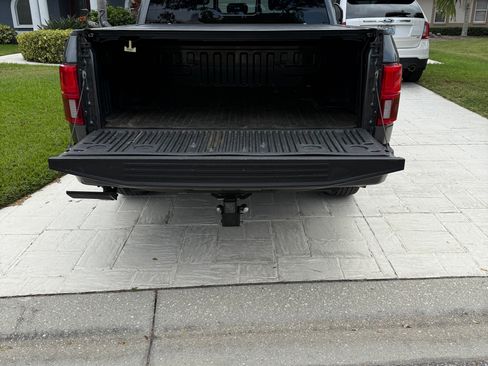 Used 2019 Ford F150 Lariat image 9