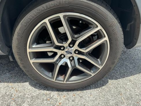 Used 2016 Ford Explorer Sport w/ Equipment Group 401A AWD/4WD image 30