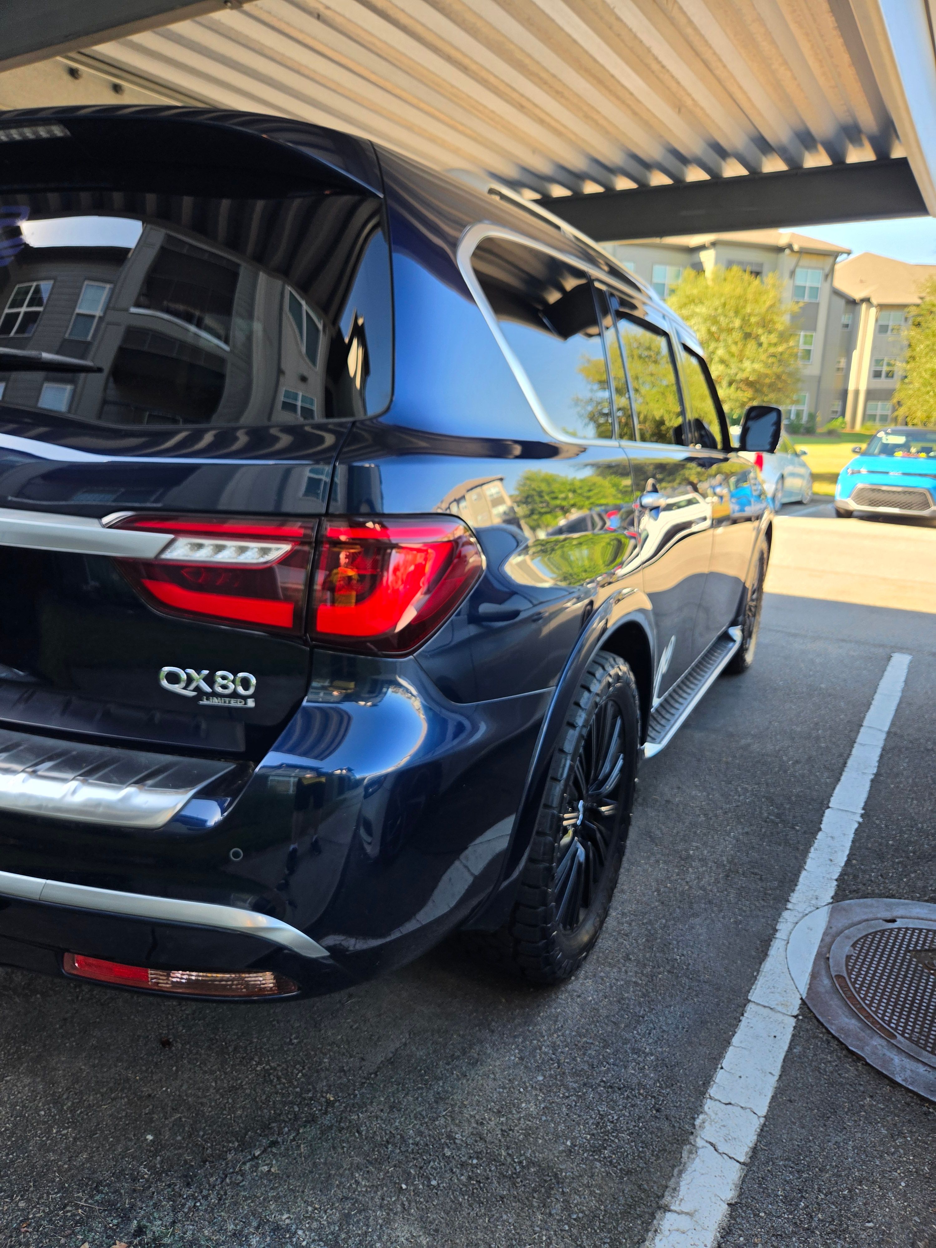 Used 2019 INFINITI QX80 Limited AWD/4WD image 10
