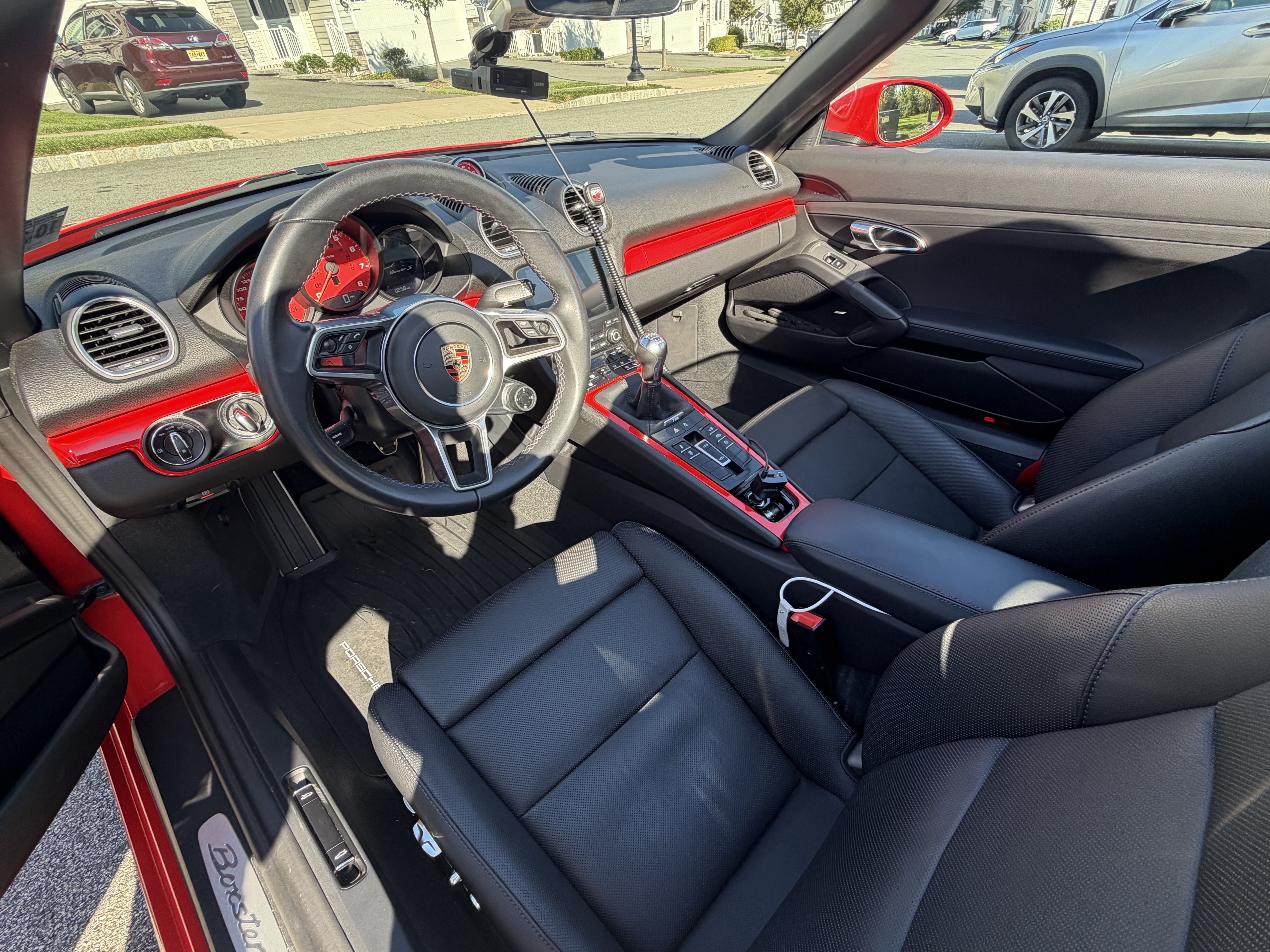 Used 2025 Porsche 718 Boxster S RWD image 8
