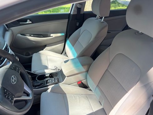 Used 2019 Hyundai Tucson SE AWD/4WD image 10