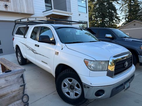 Used 2008 Toyota Tundra SR5 image 2