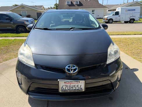 Used 2013 Toyota Prius Four FWD image 2
