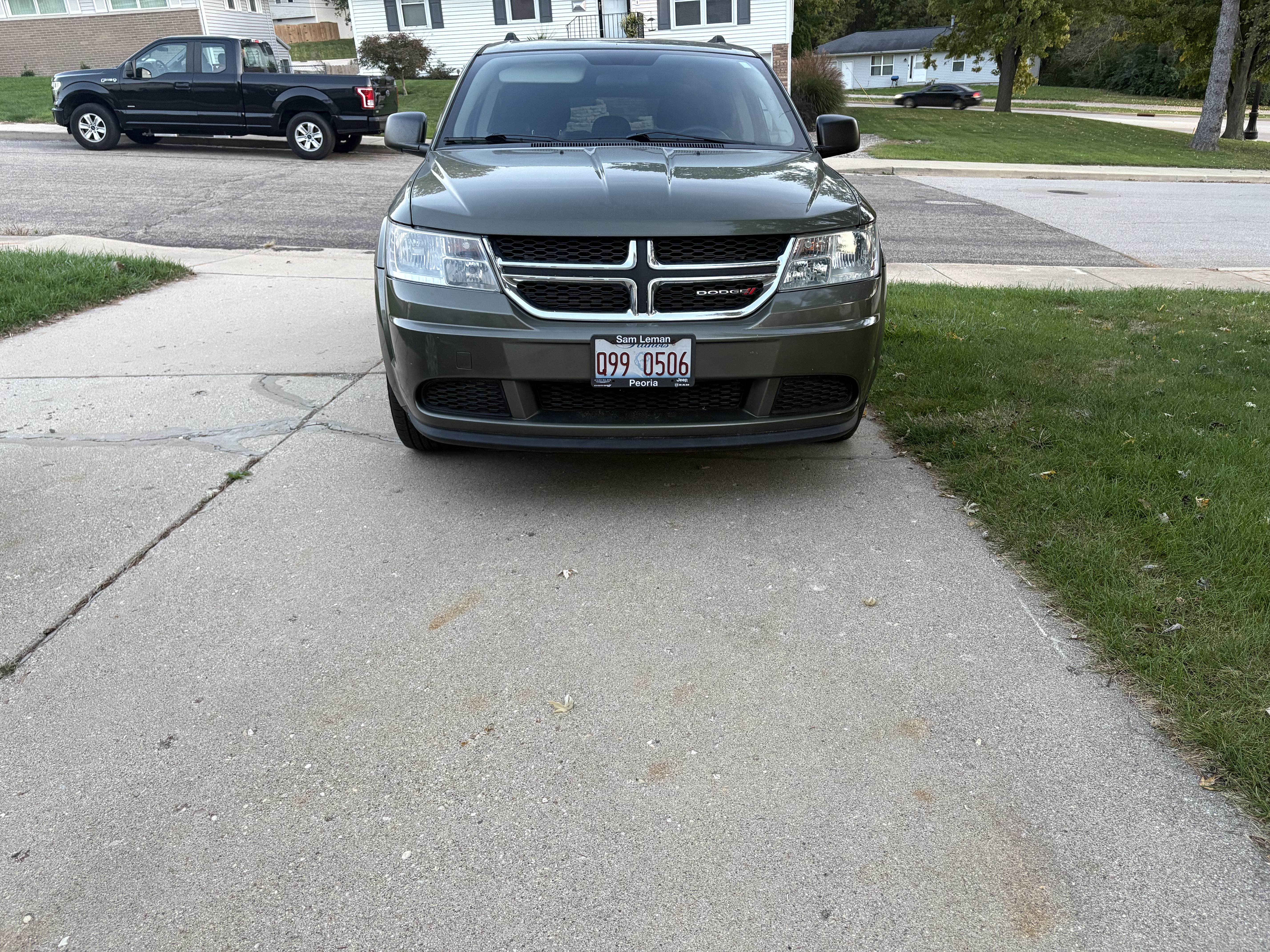 Used 2017 Dodge Journey SE FWD image 2