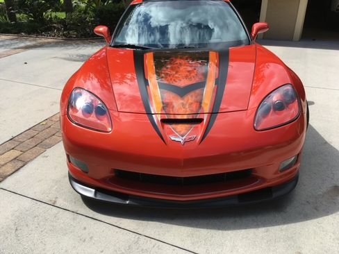 Used 2012 Chevrolet Corvette Grand Sport w/ 3LT Preferred Equipment Group image 2