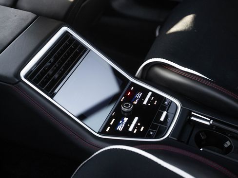 Used 2019 Porsche Panamera GTS AWD/4WD image 24