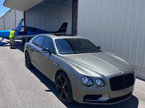 Used 2018 Bentley Flying Spur S V8 image 11