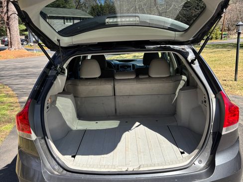 Used 2009 Toyota Venza AWD image 4