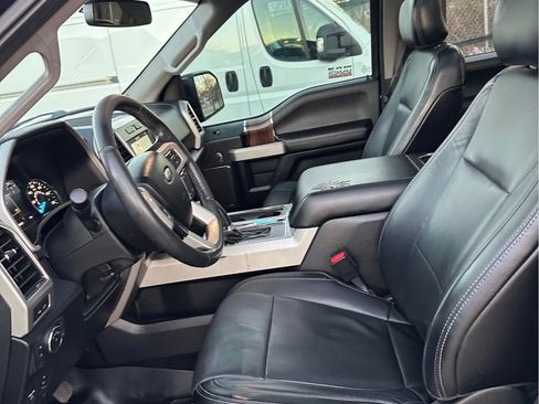 Used 2017 Ford F150 Lariat w/ Equipment Group 501A Mid image 13