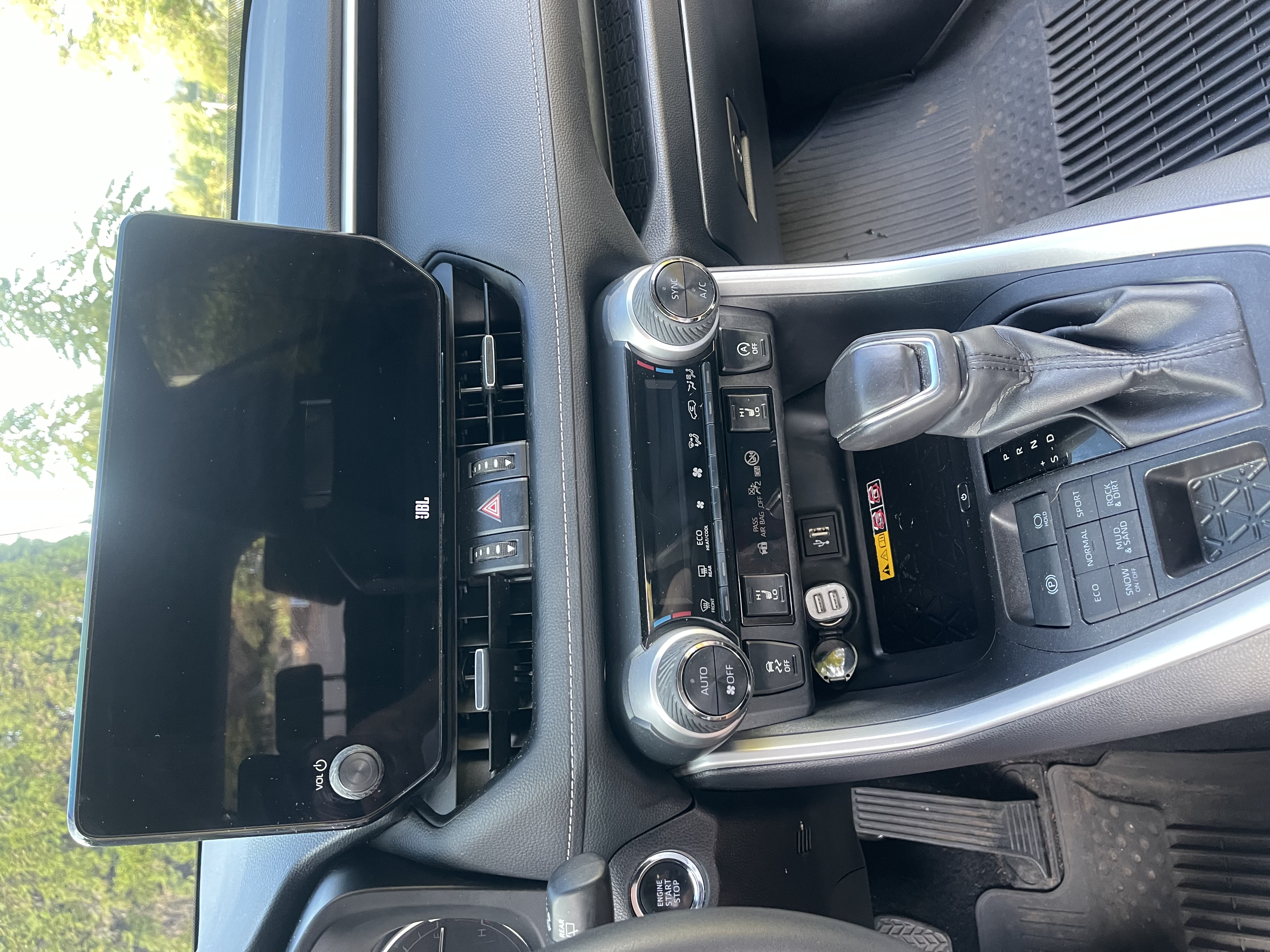 Used 2025 Toyota RAV4 XLE Premium w/ Weather Package AWD/4WD image 8