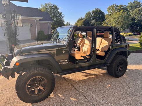 Used 2015 Jeep Wrangler Unlimited Sport w/ Quick Order Package 24S image 1