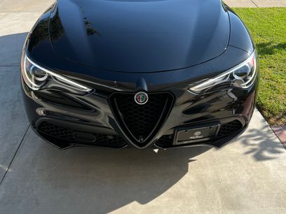 Used 2020 Alfa Romeo Stelvio w/ Nero Edizione