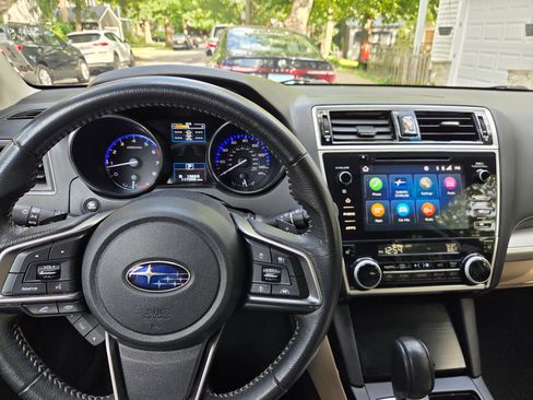 Used 2019 Subaru Outback 2.5i Premium image 8