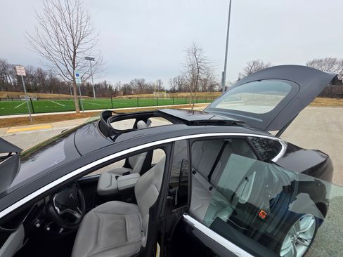 Used 2015 Tesla Model S P85D image 19