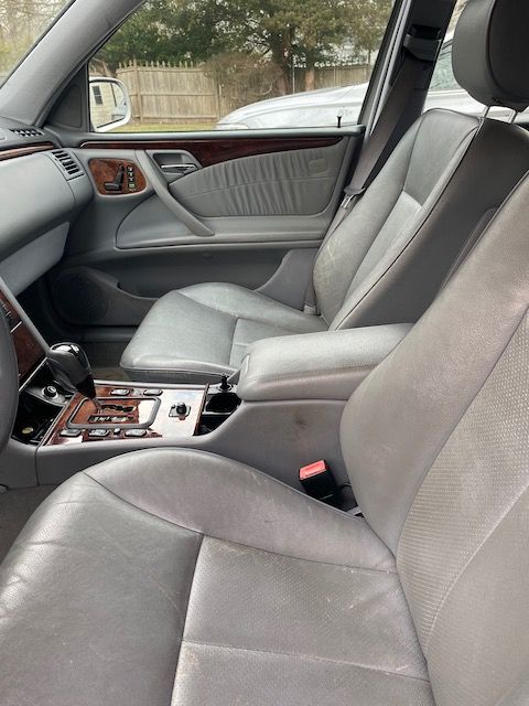 Used 2001 Mercedes-Benz E 320 Wagon image 10