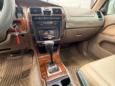 Used 2000 Toyota 4Runner Limited image 12
