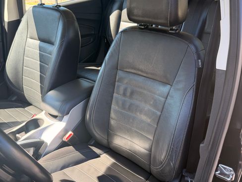 Used 2013 Ford C-MAX SEL image 9