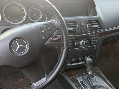 Used 2011 Mercedes-Benz E 350 Coupe image 5
