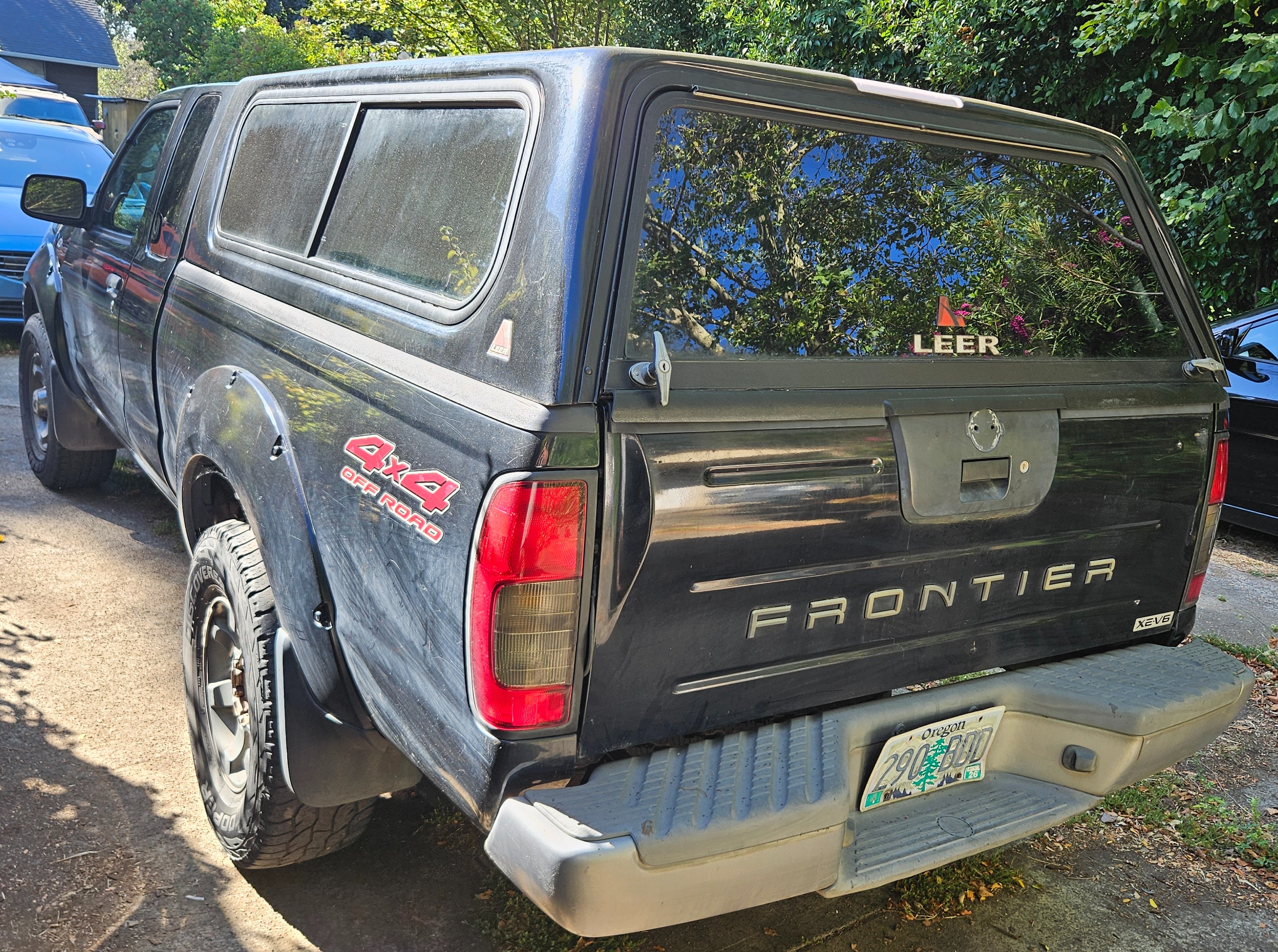 Used 2004 Nissan Frontier XE Desert Runner w/ (VTP) Value Truck Pkg AWD/4WD image 6