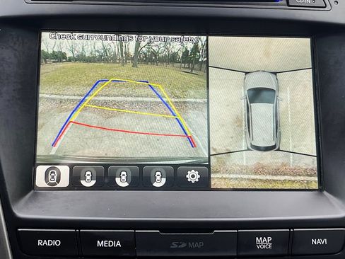 Used 2017 Hyundai Santa Fe Sport w/ 2.4L Tech Package 04 image 14