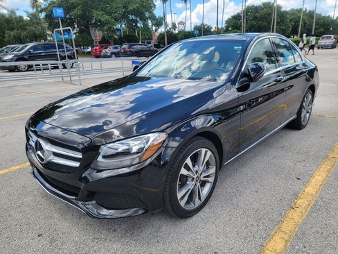 Used 2018 Mercedes-Benz C 300 4MATIC Sedan image 1