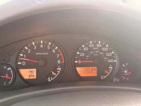 Used 2014 Nissan Frontier SV image 14