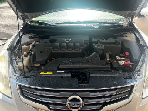 Used 2011 Nissan Altima 2.5 FWD image 16