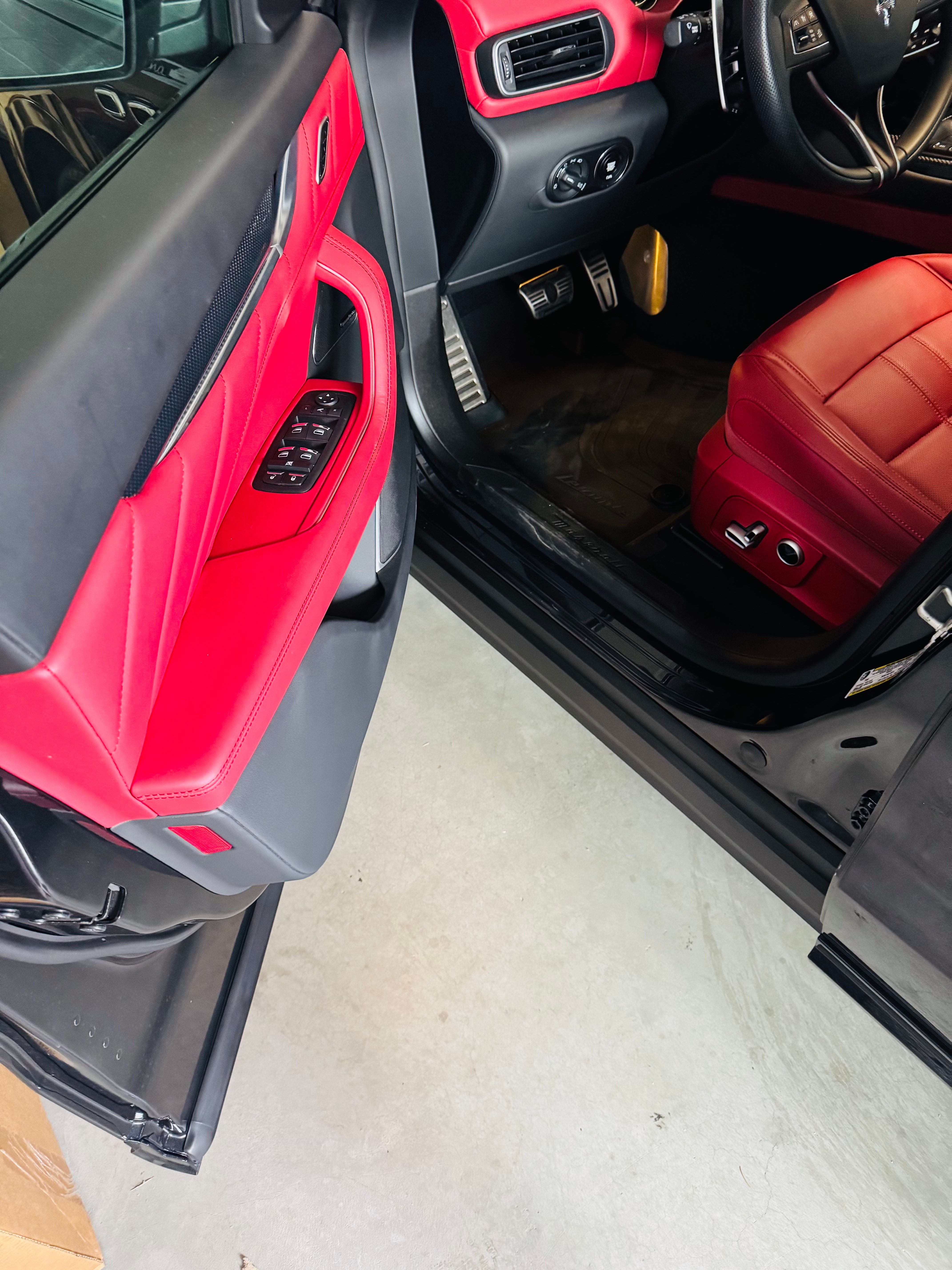 Used 2022 Maserati Levante Modena AWD/4WD image 10