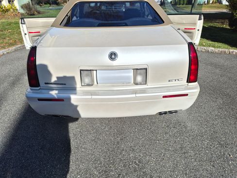 Used 2002 Cadillac Eldorado Touring w/ Preffered Equipment Group image 5