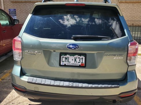 Used 2017 Subaru Forester 2.5i Premium w/ All-Weather Package AWD/4WD image 5