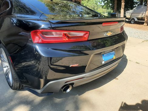 Used 2018 Chevrolet Camaro LT w/ RS Package RWD image 10