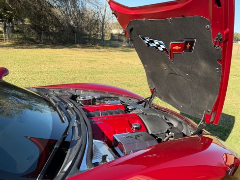 Used 2011 Chevrolet Corvette Coupe 2D w/ Preferred Equipment Group image 9