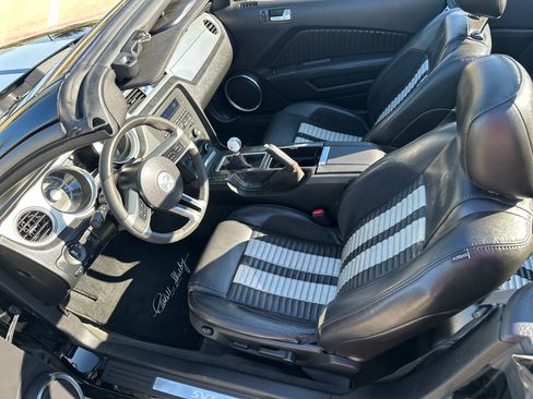 Used 2010 Ford Mustang Shelby GT500 image 12