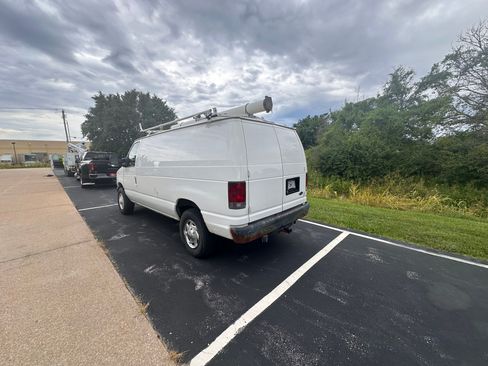 Used 2008 Ford E-350 and Econoline 350 Super Duty RWD image 6