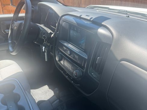 Used 2018 Chevrolet Silverado 1500 W/T w/ Trailering Package image 28