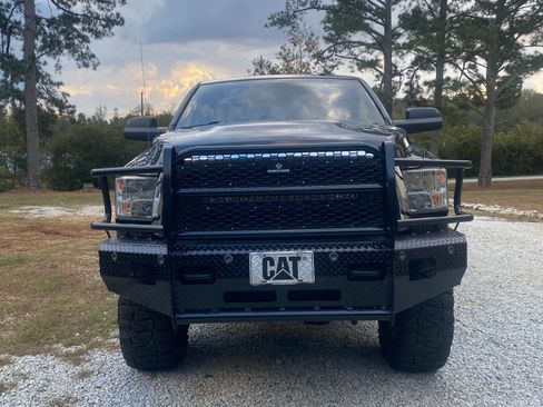 Used 2017 RAM 2500 SLT image 6