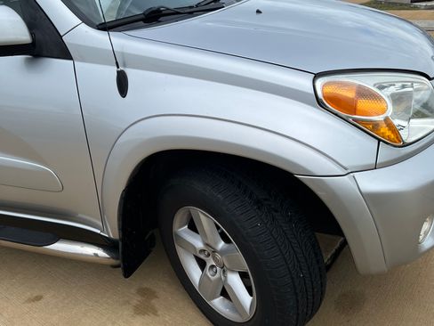 Used 2005 Toyota RAV4 4WD image 15