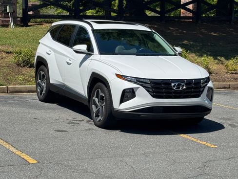 Used 2023 Hyundai Tucson SEL w/ Convenience Package image 6