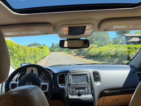 Used 2013 Dodge Durango Citadel w/ Technology Group AWD/4WD image 12