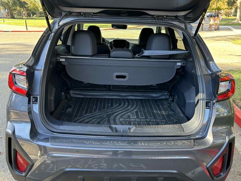 Used 2024 Subaru Crosstrek 2.5i Limited w/ Crosstrek Mirror Package image 6