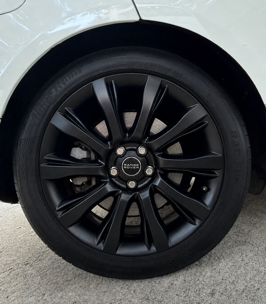 Used 2016 Land Rover Range Rover Supercharged AWD/4WD image 14