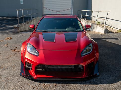 Used 2022 Toyota GR86 image 2