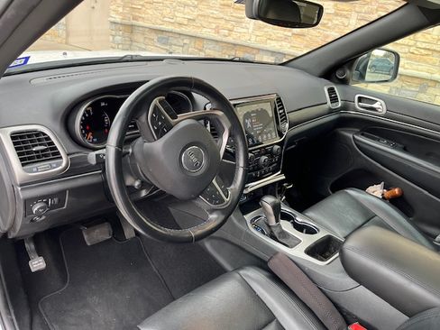 Used 2020 Jeep Grand Cherokee Limited w/ Luxury Group II RWD image 10