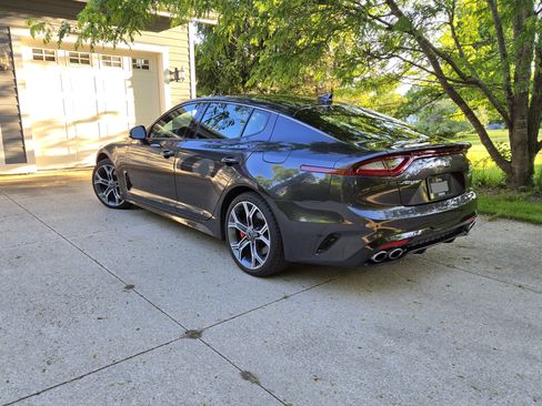 Used 2019 Kia Stinger GT AWD/4WD image 4
