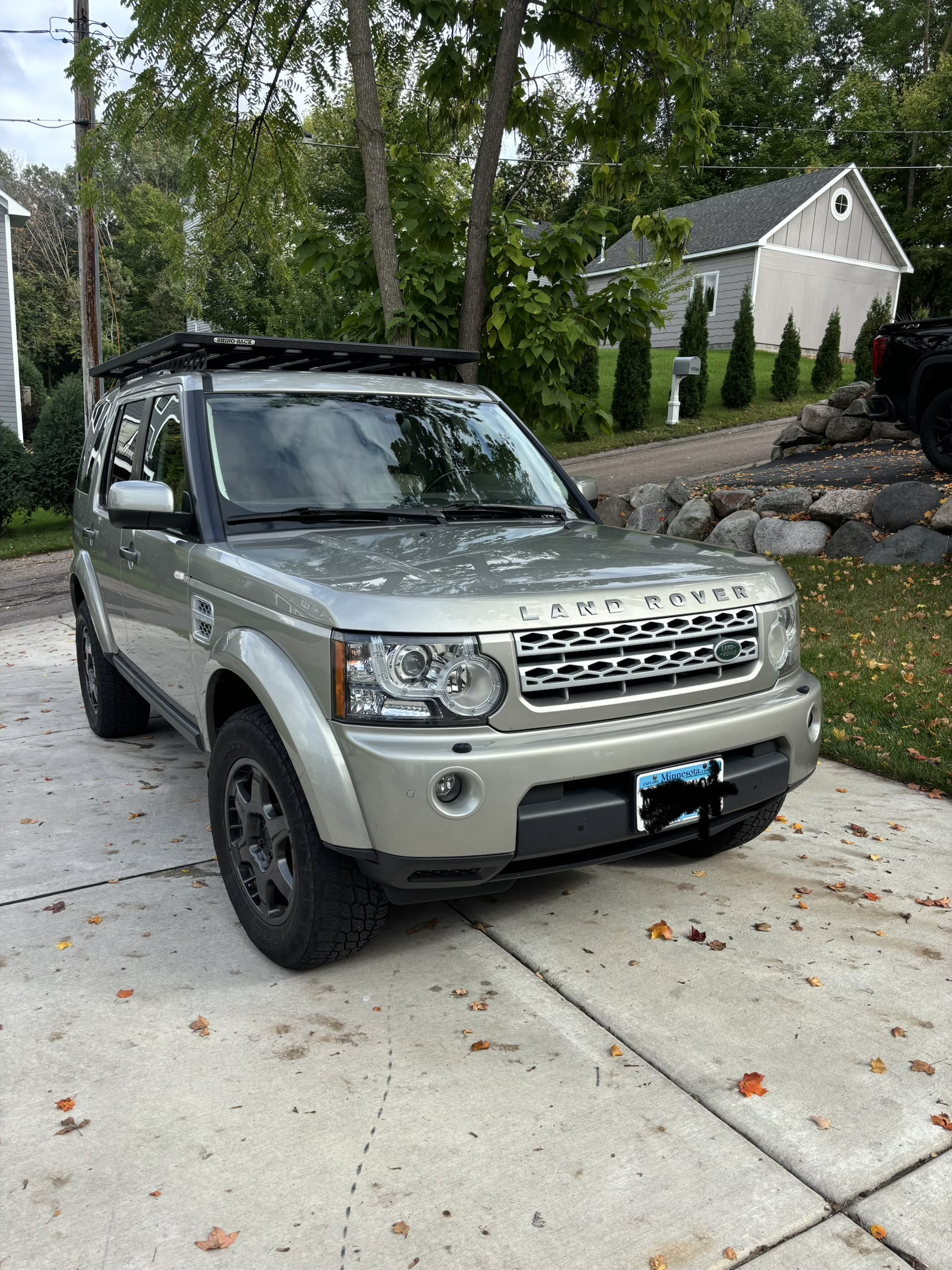 Used 2012 Land Rover LR4 HSE LUX AWD/4WD image 1