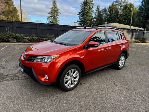 Used 2015 Toyota RAV4 Limited image 5