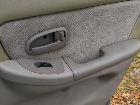 Used 2006 Hyundai Elantra GLS image 11