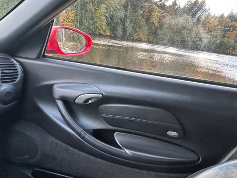 Used 2000 Porsche Boxster image 2