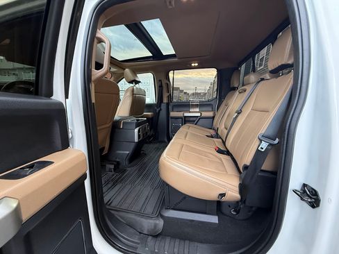 Used 2022 Ford F250 Lariat w/ Lariat Ultimate Package image 6